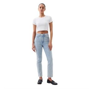 Gap Light wash Girlfriend Jeans 27